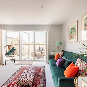 No 10 Apartment
